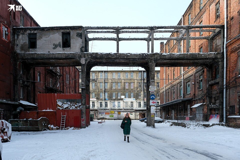     Территория охраняемая, но попасть внутрь может любой желающий. Артем КИЛЬКИН
