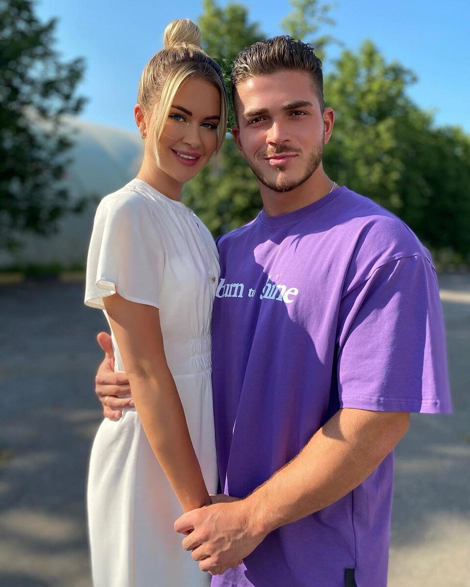    Марина Африкантова и Роман Капаклы