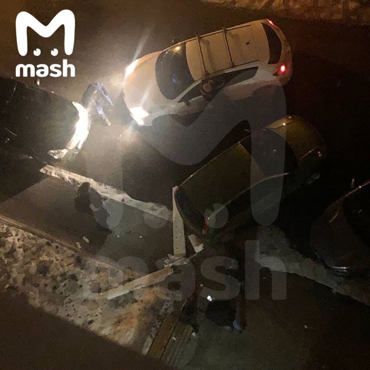    Последствия падения беспилотников в Белгороде Фото: Mash