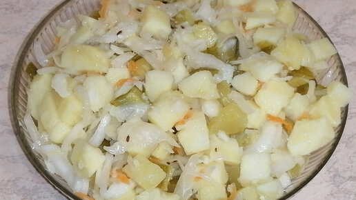 Постный салат с картофелем и солеными огурцами | Рецепт | Салат с картофелем, Салаты, Картофель