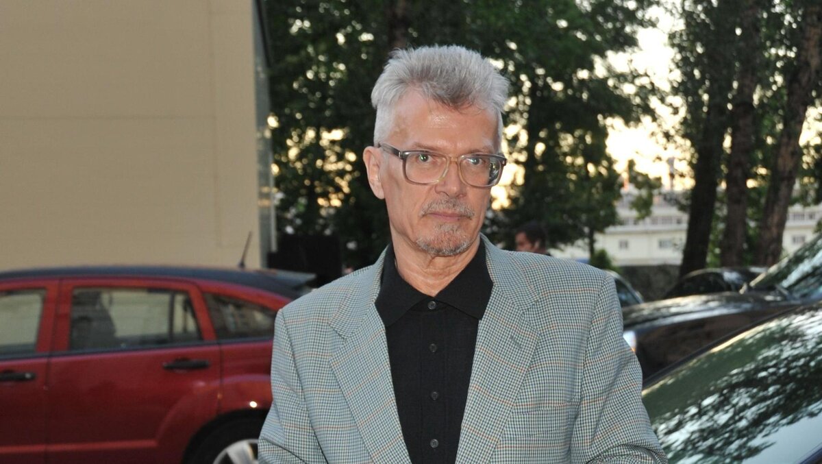    Эдуард Лимонов