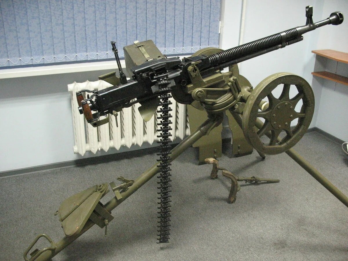 Дшк 38 пулемет. Дшк 12. Пулемет дшкм 12. Крупнокалиберный пулемёт дшк 12. Пулемет дшк 12.