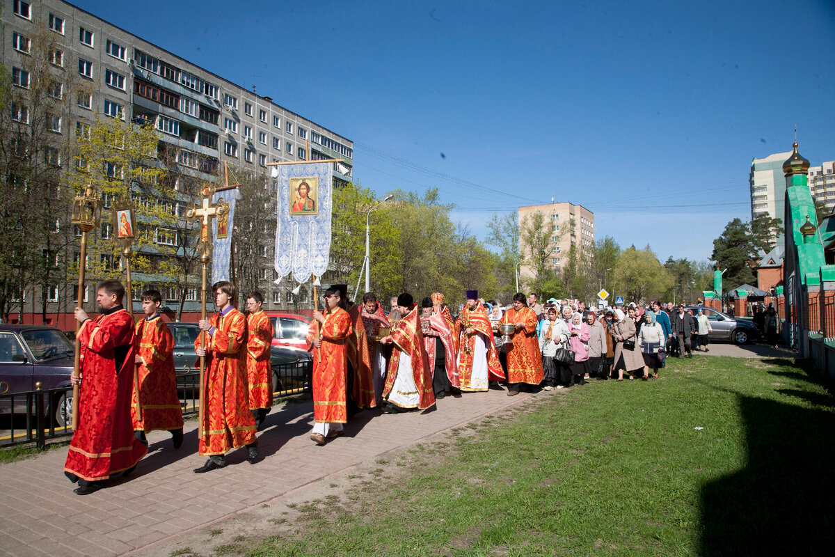 Крестный ход; 2 мая 2012 г.