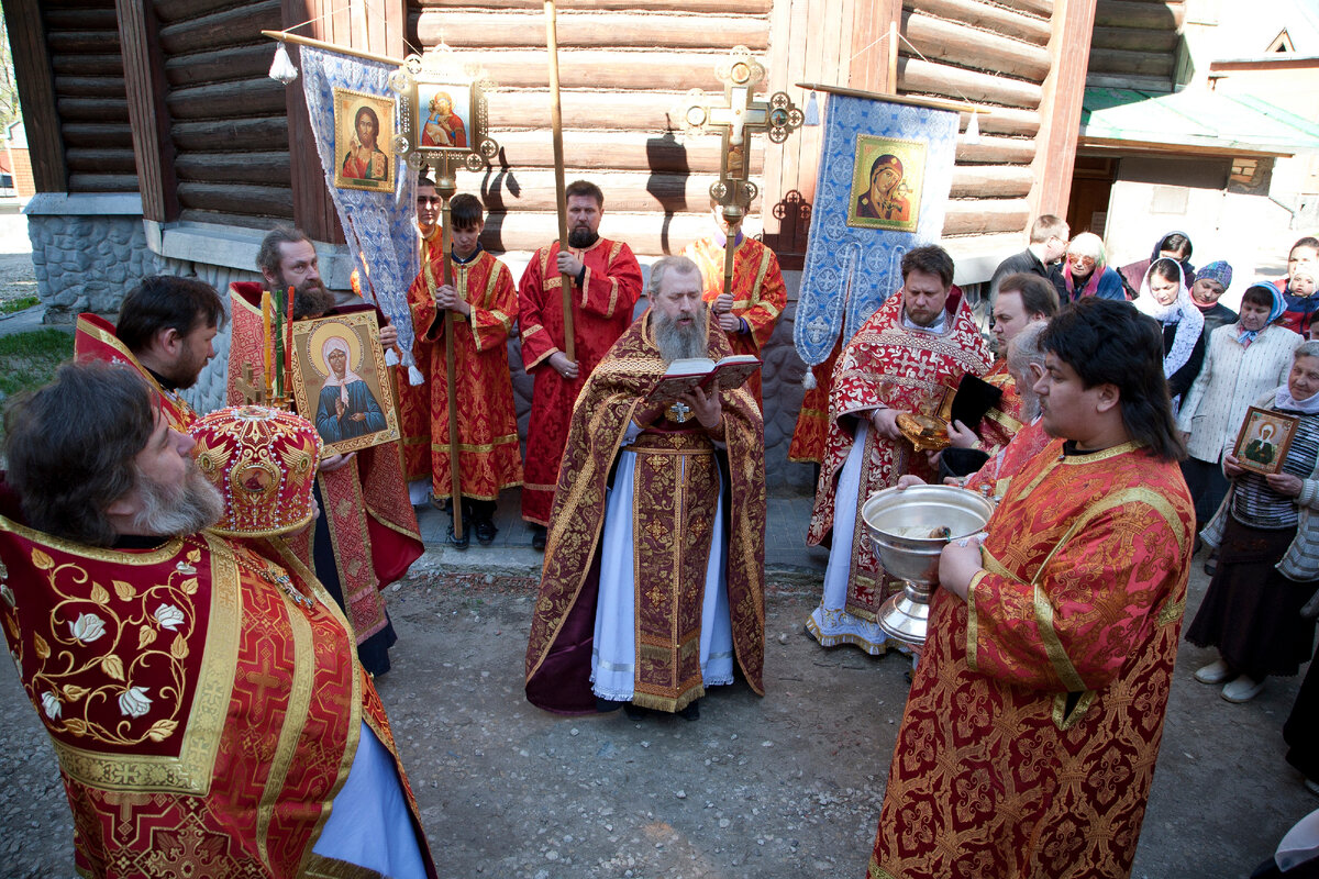 Крестный ход; 2 мая 2012 г.