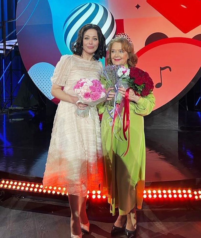    Екатерина Волкова и Ирина Алфёрова в студии канала "Россия-1"Соцсети Екатерины Волковой