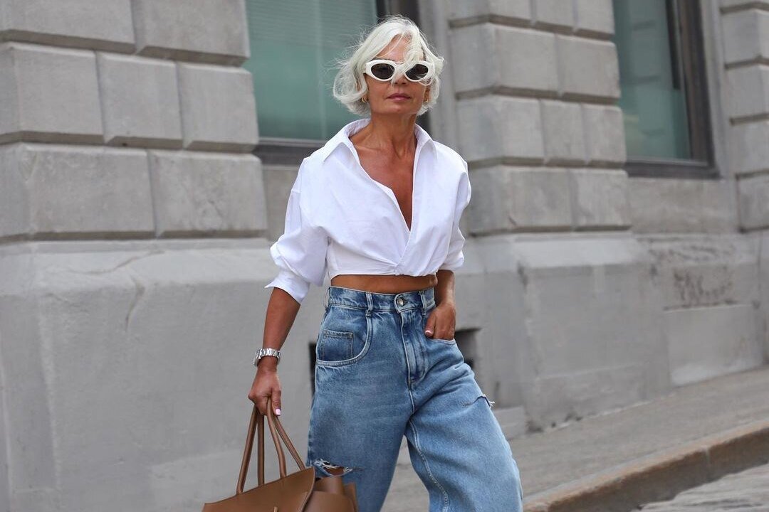     5 блуз и рубашек, которые противопоказаны женщинам 45+