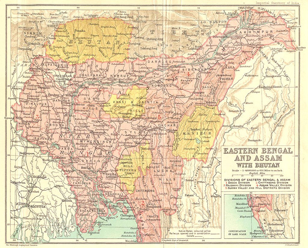 Карта колониальных провинций Ассам и Восточный Бенгал. Желтым обозначены зависимые княжества.