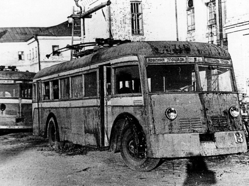 Троллейбус 1 г. ЯТБ-1 троллейбус. Троллейбус ЯТБ. Киров, троллейбус ЯТБ. ЯТБ-1.