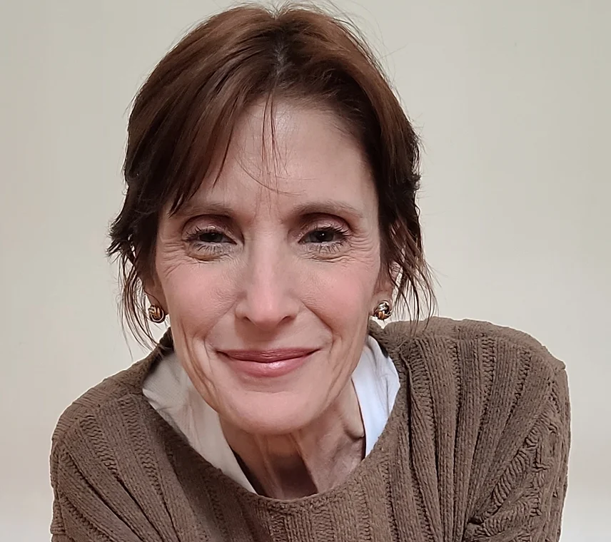 Laura  j Wellington.png