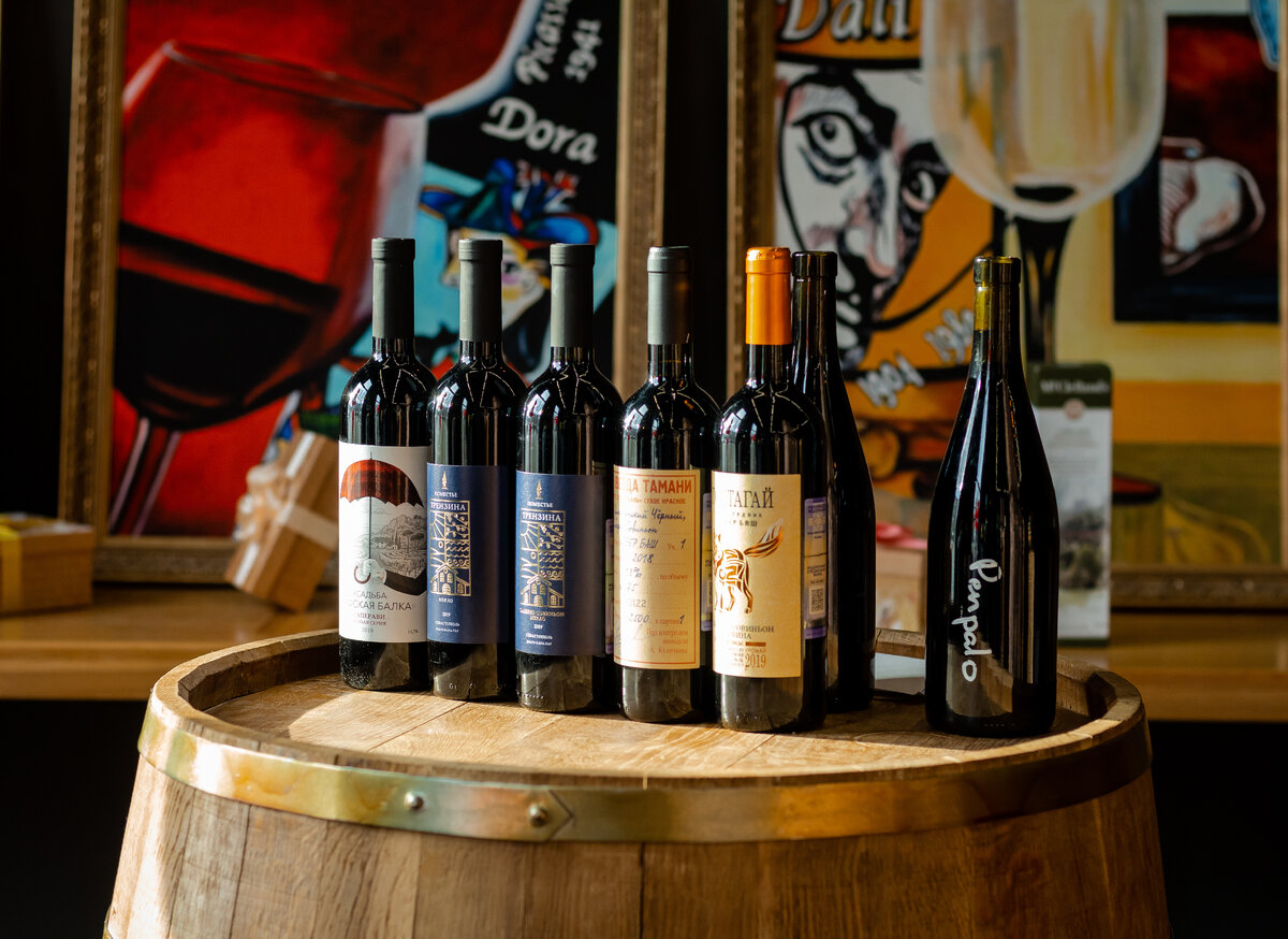 Винотека Вино и Эль, Москва, Варшавское шоссе, д. 141, к. 11