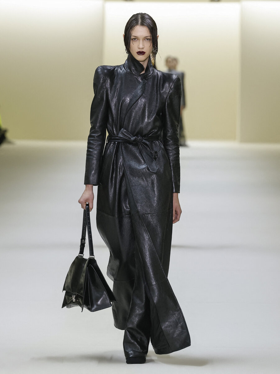    Показ BalenciagaLegion-Media