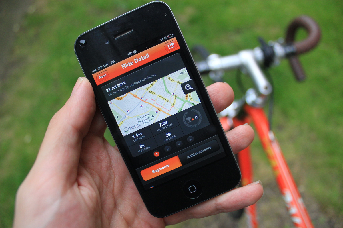 Бесплатное приложение трекер. Strava. Strava велосипед. Страва приложение. Мобильные приложения в спорте.