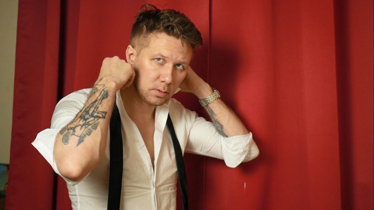 Нужно потуже затянуть ремни. Главное не галстуки