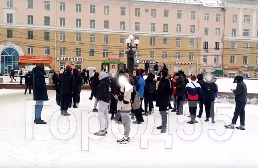     "АНТИРЁДАН" В ЦЕНТРЕ ОМСКА. ФОТО: СКРИНШОТ ВИДЕО / T.ME/GOROD55RU