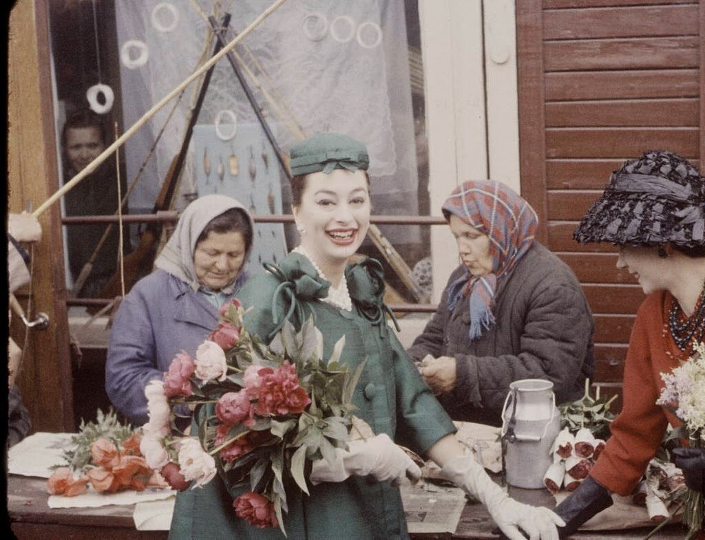 Показ диор в москве 1959 фото