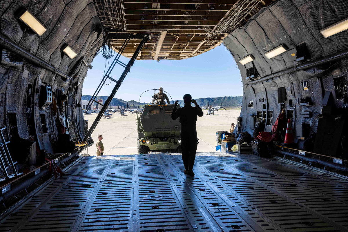 ФОТО: CPL. CAMERON HERMANET/KEYSTONE PRESS AGENC