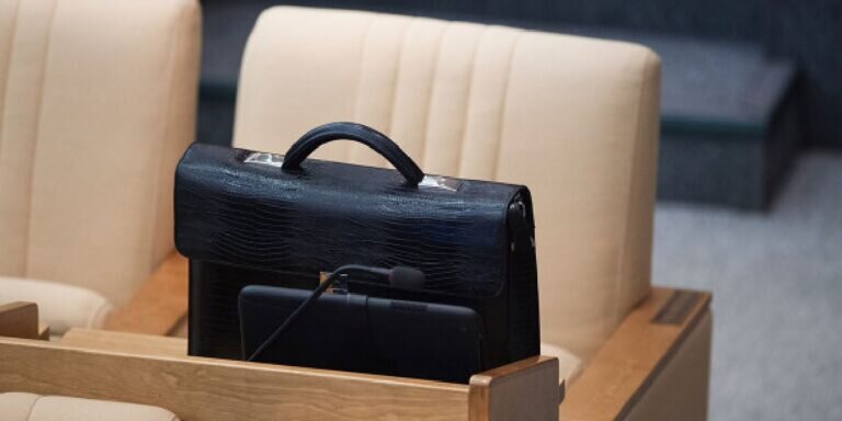 Фото: РБК (https://s0.rbk.ru/v6_top_pics/resized/590xH/media/img/4/89/755821241563894.jpeg)