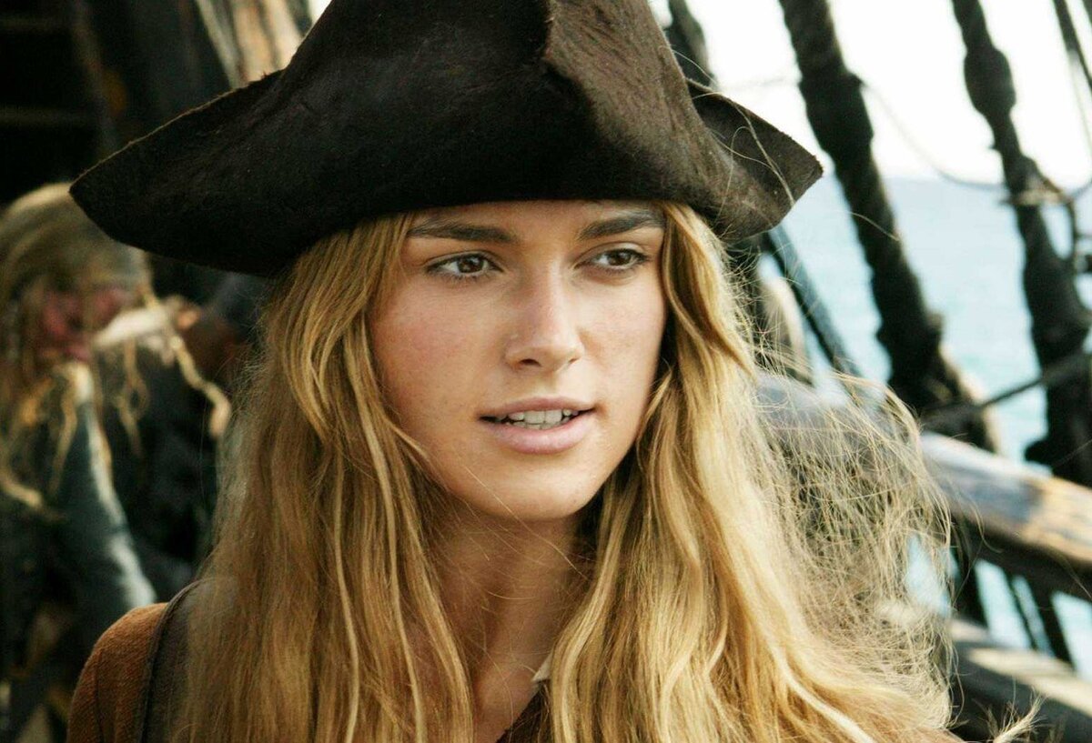 Элизабет суонн элизабет тернер. Элизабет Суонн пираты Карибского моря.