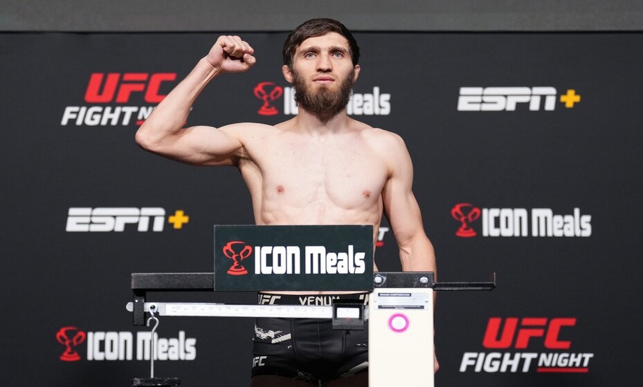    Саид Нурмагомедов проиграл Джонатану Мартинезу. Фото: UFC Russia
