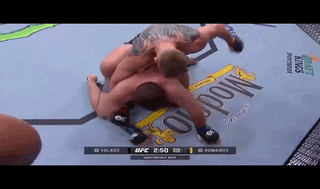 Концовка боя Волков vs Романов