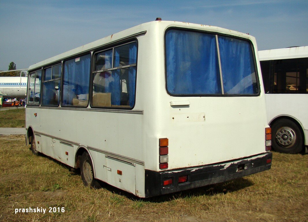 ЛАЗ-А073 сзади. Источник фото: fotobus.msk.ru