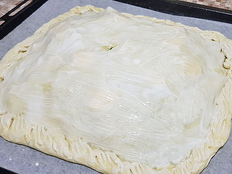 Смазать кефиром