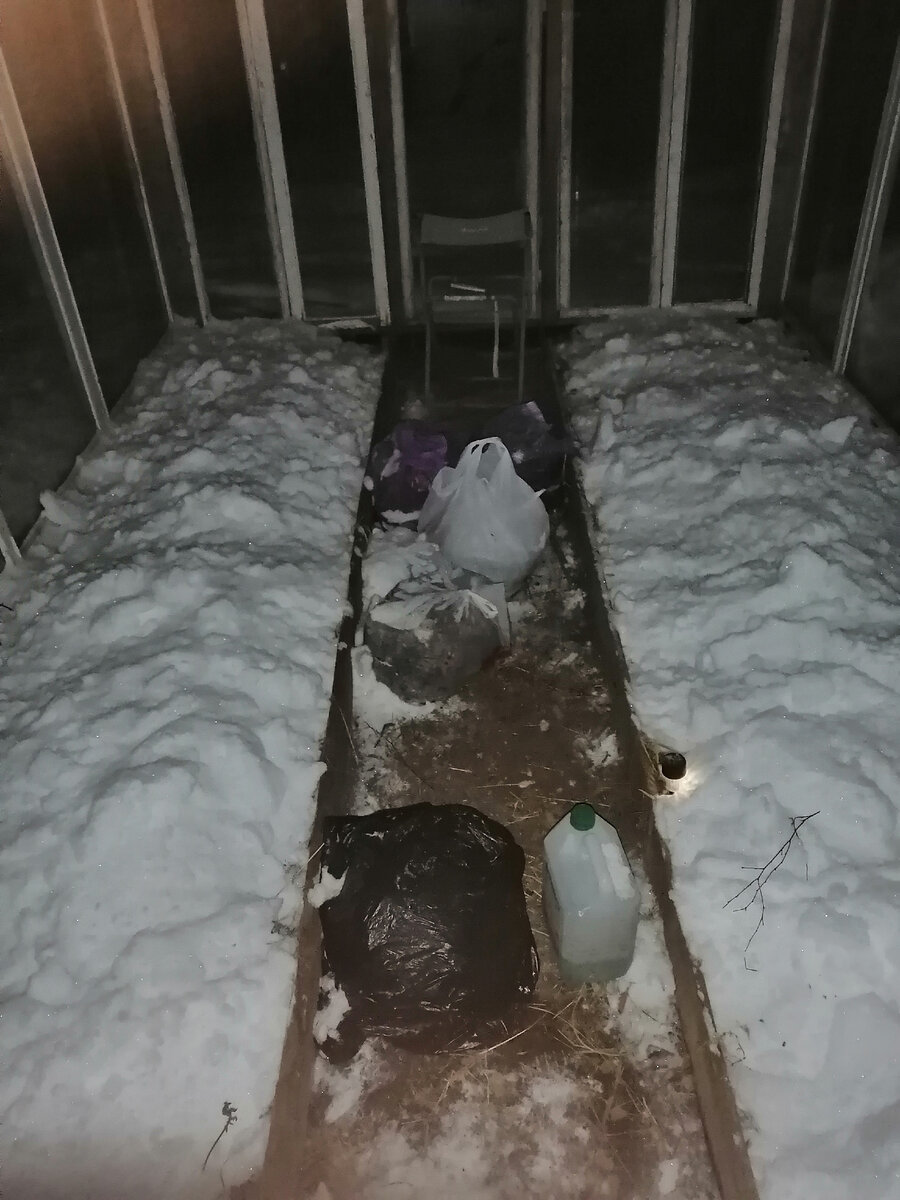 Закидали грядки 