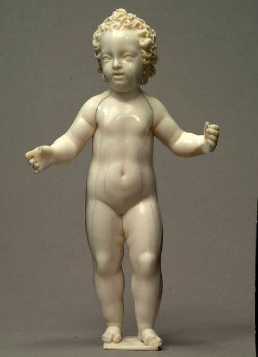 Детская скульптура, слоновая кость, Кристофер Ангермайр, Мюнхен, 1620 г., высота 14 см. 