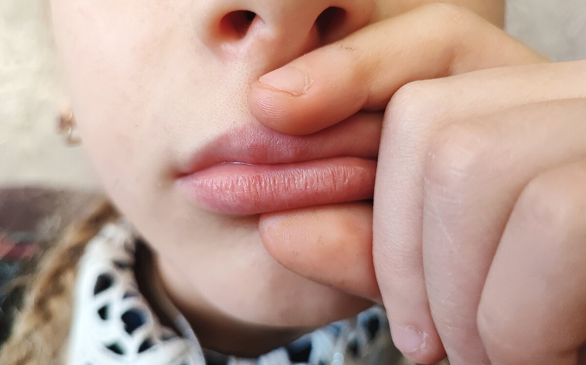 Вот он "клювик" птички. 