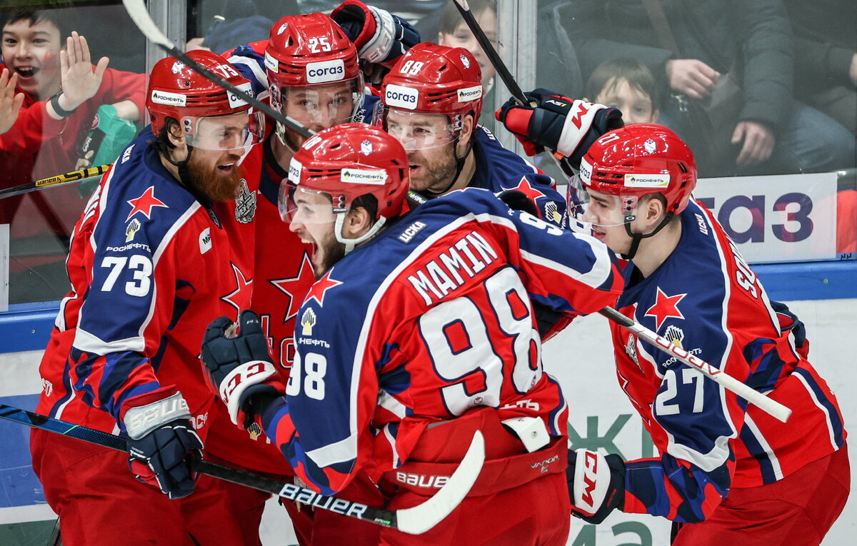    Игроки ЦСКА  Михаил Терещенко/ТАСС