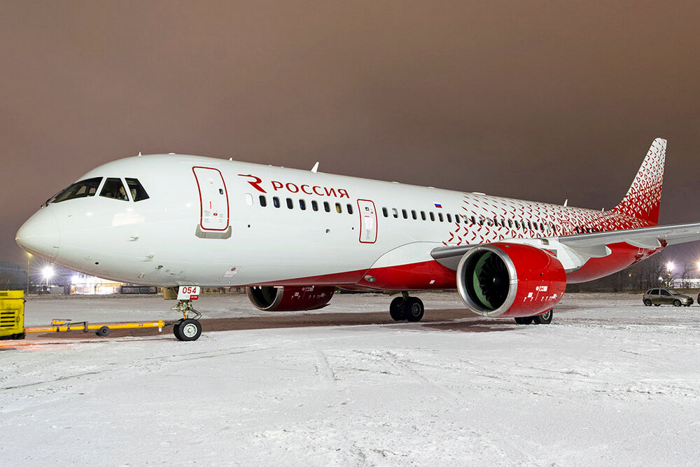 МС-21 ( борт 73054) в ливрее авиакомпании "Россия"