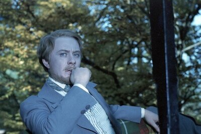     "Из похорон они сделали цирк": дочь Андрея Миронова о прощании с ним