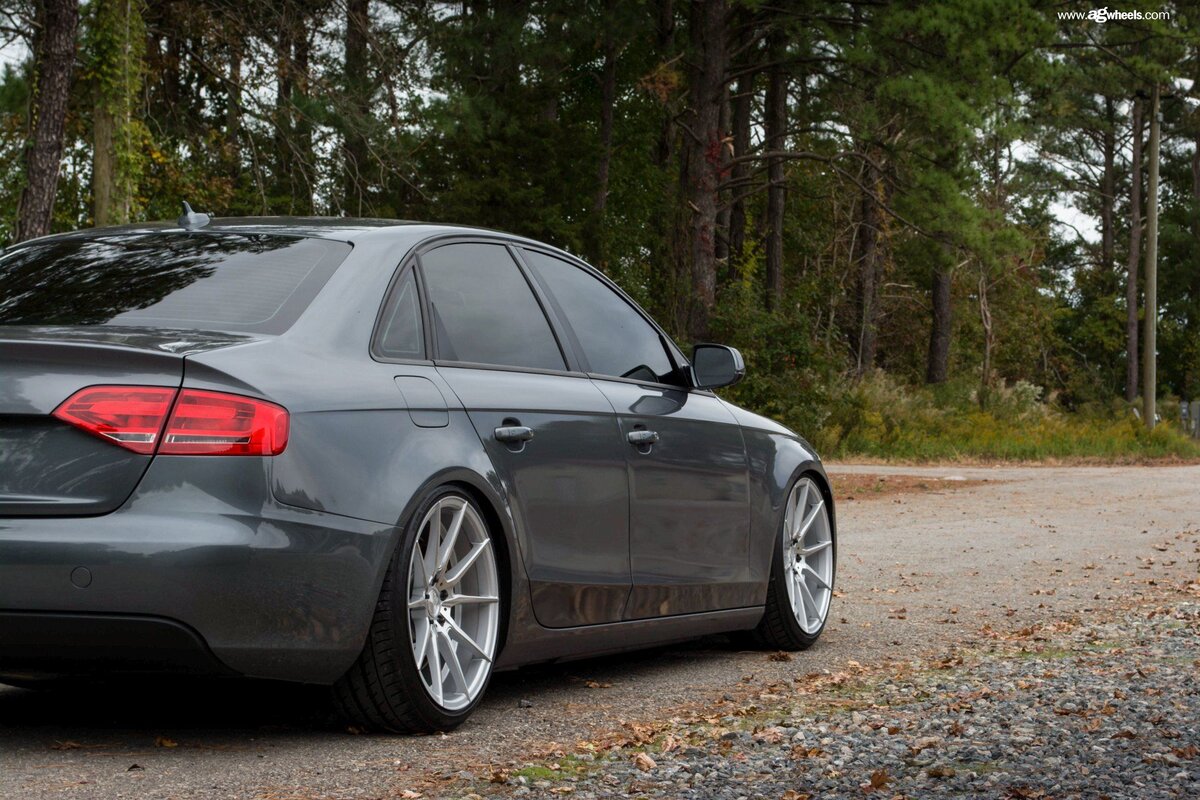 A 4 5 b 2 19. Audi a4 b8 stance. Занижение Audi a4 b8. Audi a4 b8 19 Wheels. Audi b8 stance.