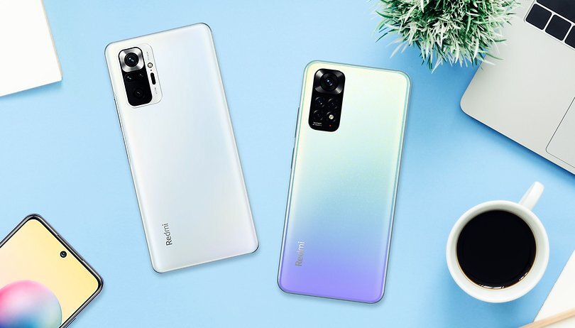 У смартфонов разные цвета и модули с камерами. Слева — Xiaomi Redmi Note 10 Pro, справа — Redmi Note 11 Pro 4G. Иллюстрация: nextpit.com