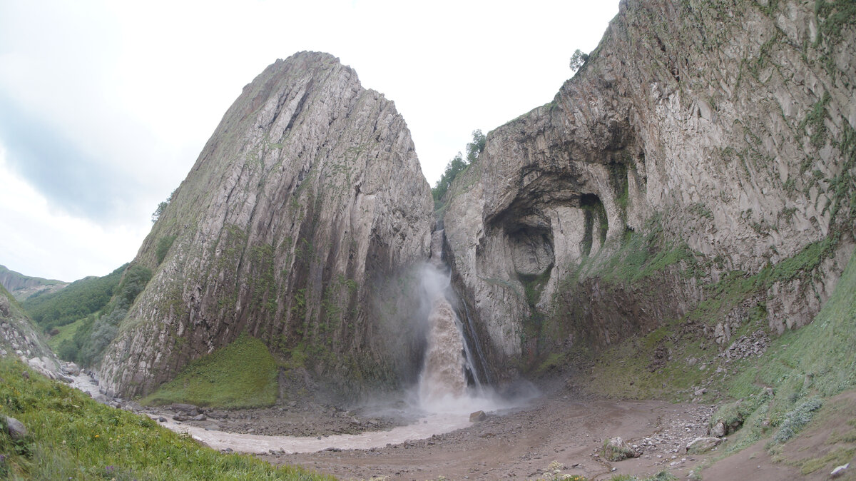 Водопад Каракая Су