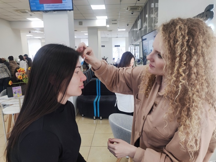     Марина Седова опытный мастер-бровист