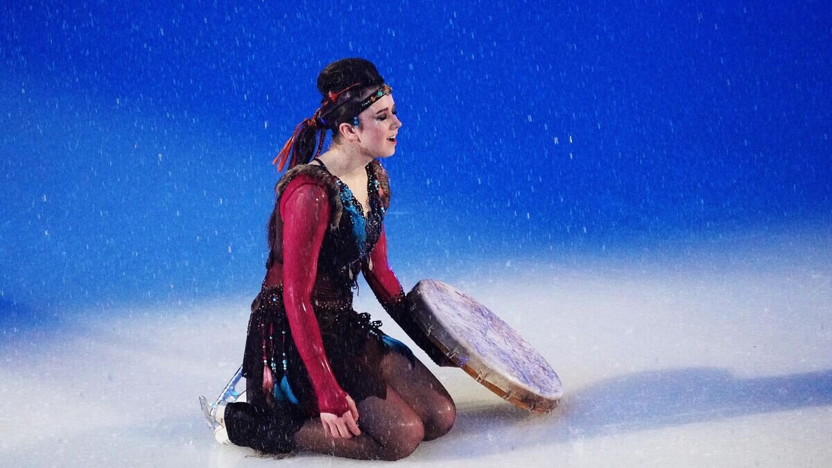    Камила Валиева выступает на открытом шоу-турнире по фигурному катанию в Москве© РИА Новости / Александр Вильф