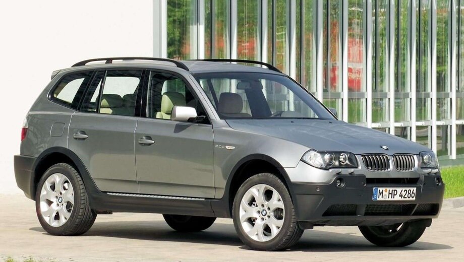 BMW X3 2004 года.