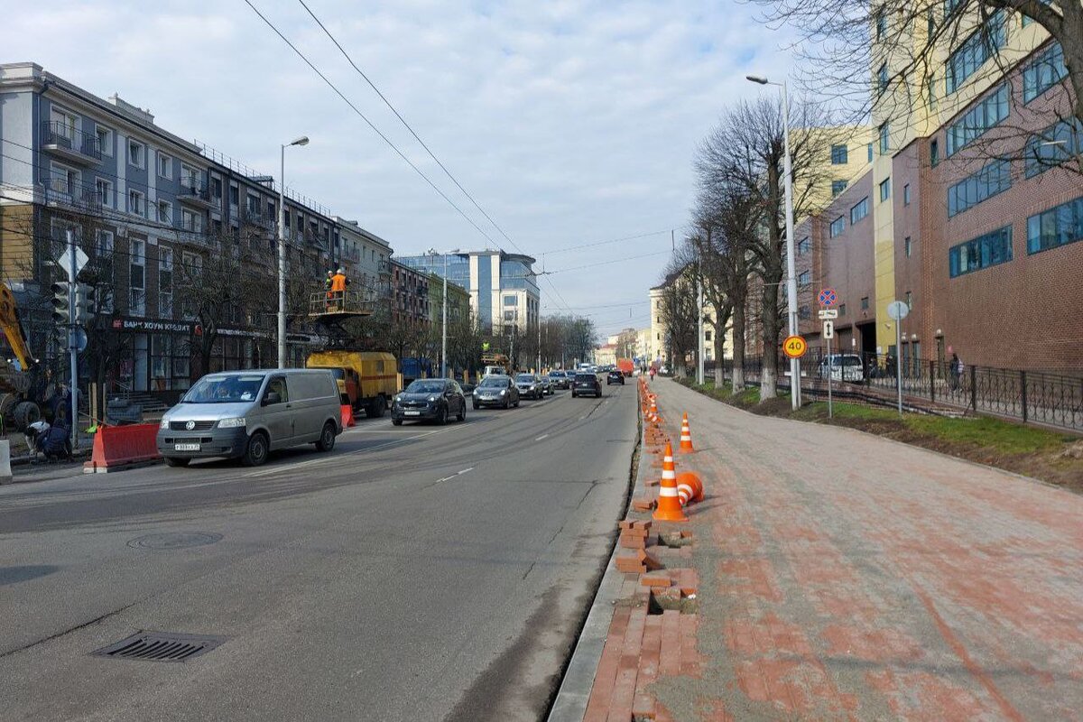 Калининград фото улиц Рядом с ТЦ "Европа" в Калининграде проложили новый тротуар Калининград.Ru Дзен