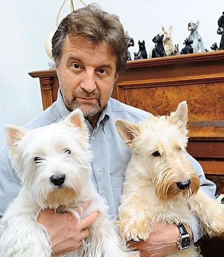      Леонид Ярмольник со своими питомцами.