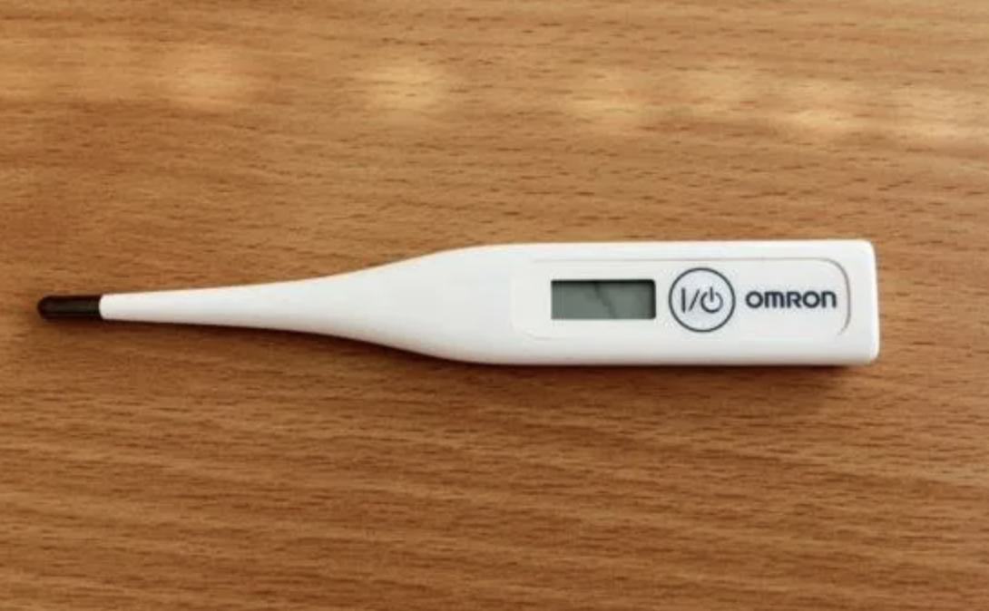 Электронный градусник Omron 37.8. 37.4 Градусник Omron. Электронный градусник 37.5 Vega. Градусник темп 39.6.