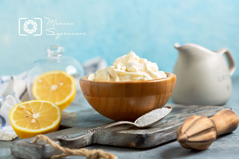 Продукты для приготовления сливочного сыра.