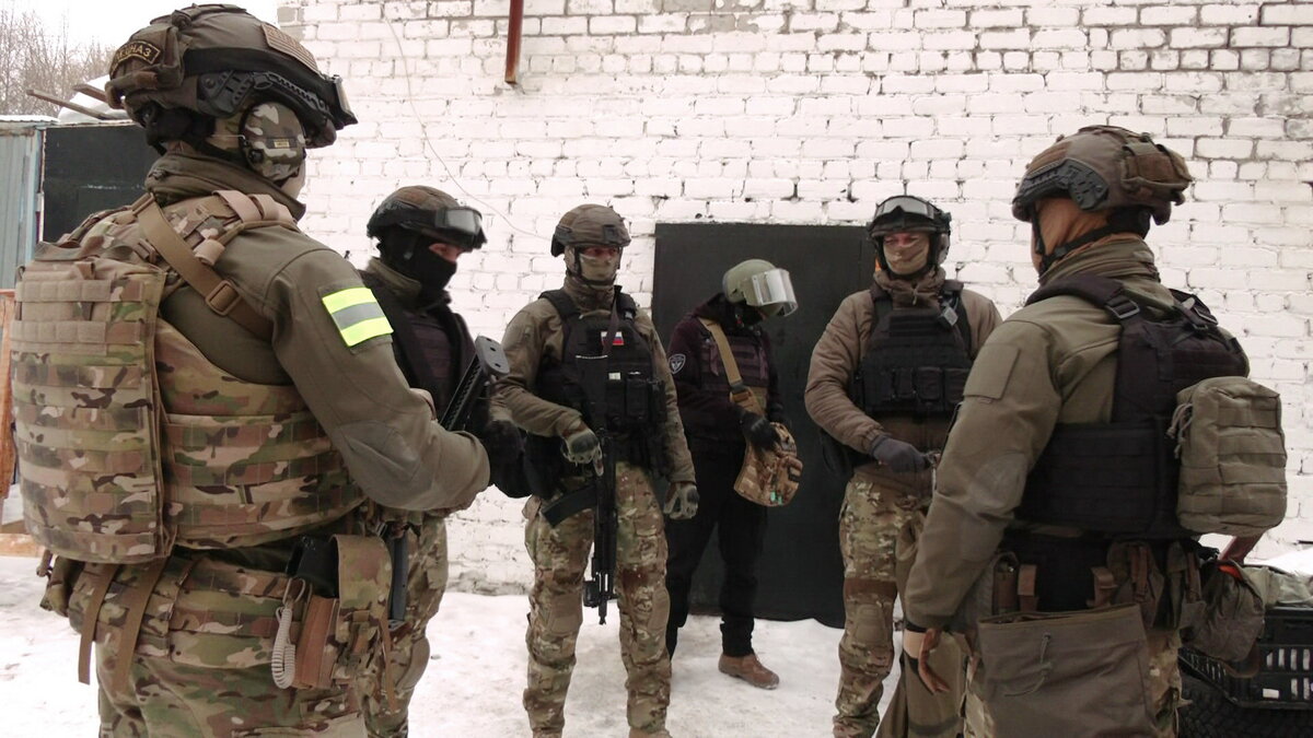    Экстренные службы и силовики провели учения в Нефтеюганске