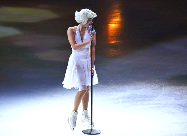 ​Загитова могла бы победить даже со своим недавним показательным номером с Мерилин Монро. Фото: Мария Евтеева, Юлия Комарова, Михаил Шаров / fsrussia.ru