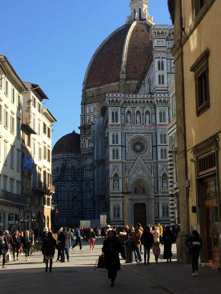 Невероятная Флоренция в качестве иллюстрации прелести Италии и итальянского