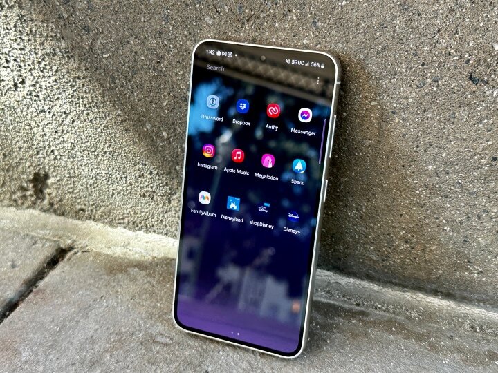 Яркость экрана S23 Plus и S23 Ultra находится на уровне 1750 нит