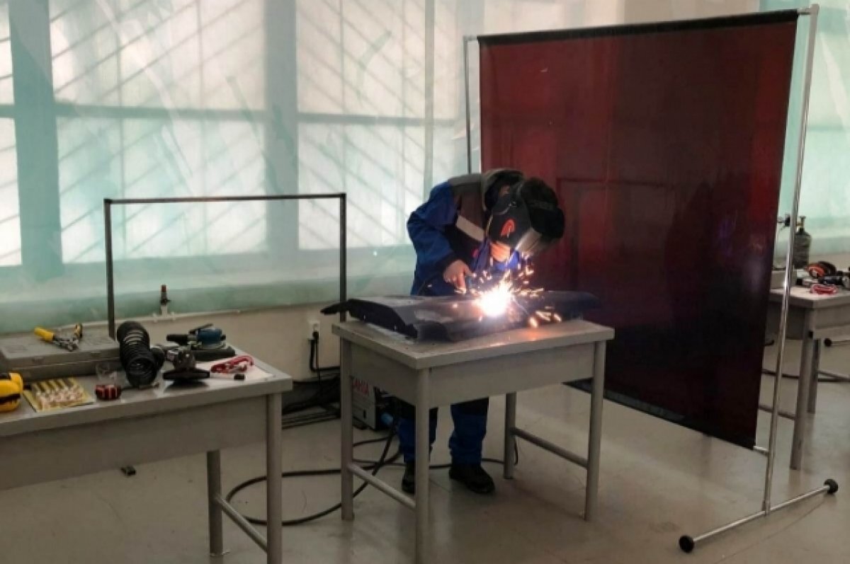    В Волгограде в дефиците слесари, сантехники и разнорабочие