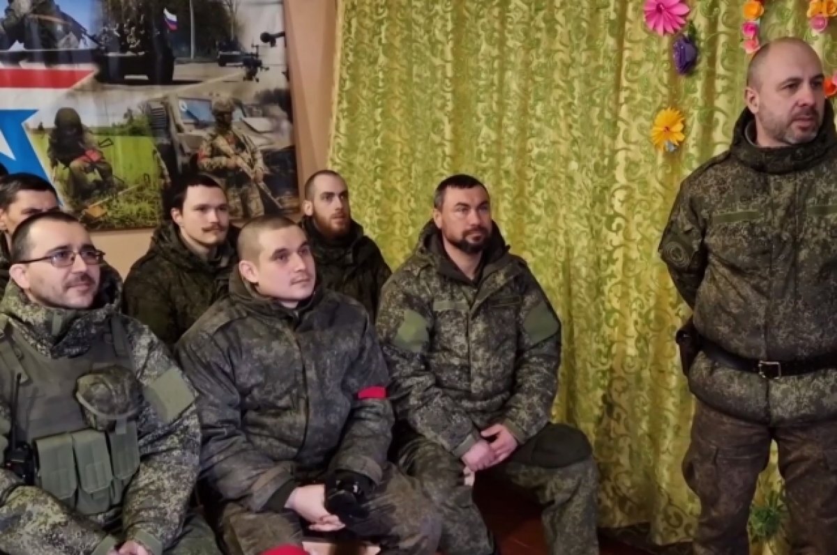    Телемост между мобилизованными и их близкими провели в зоне СВО