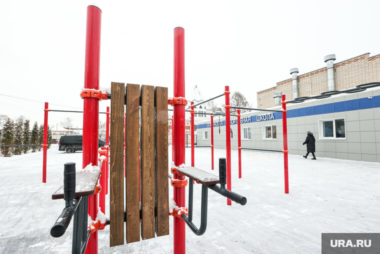    Спортивная площадка в Салехарде открылась три недели назад