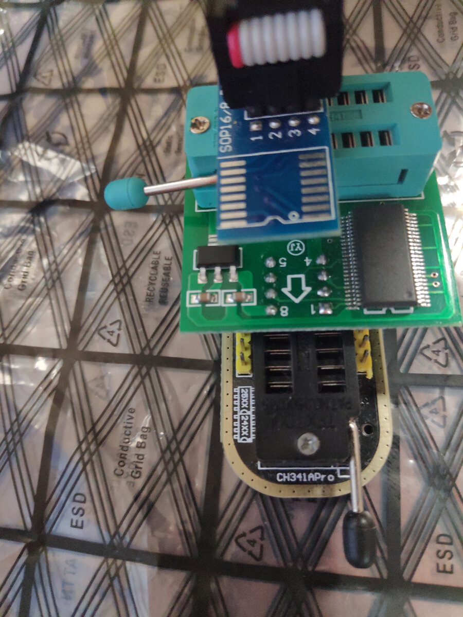 Прошивка биоса на АМД мат платы через переходник 1,8v + обычная без ...